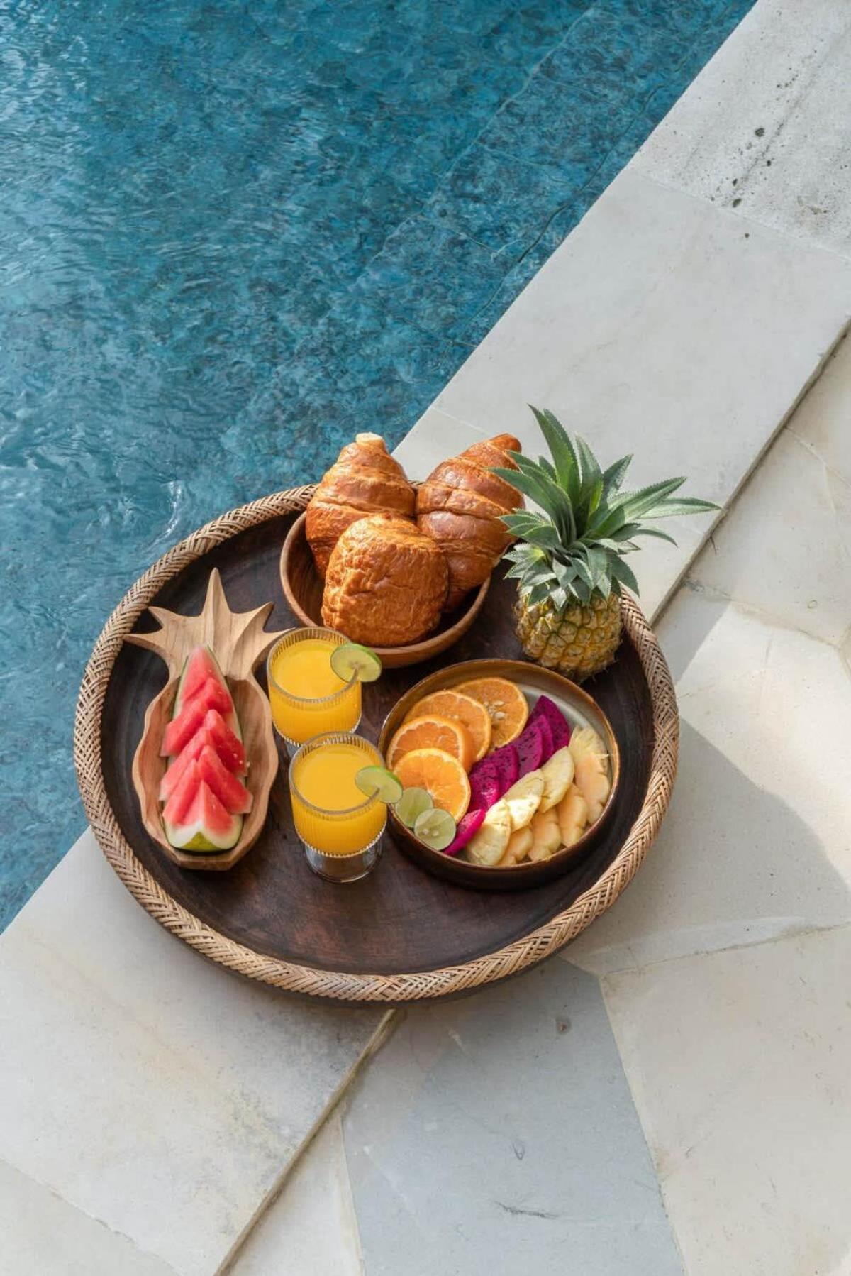 The Jungle - Luxurious & Tropical Concept - 3Br - Central Canggu Dış mekan fotoğraf