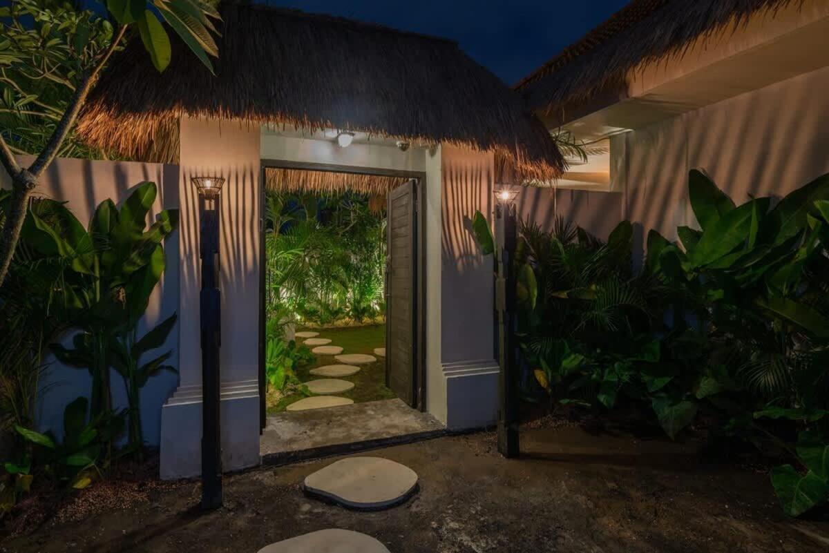 The Jungle - Luxurious & Tropical Concept - 3Br - Central Canggu Dış mekan fotoğraf